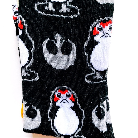 Disney Star Wars Porg Crew Socks 2 Pairs Movie Mens Womens Fun Novelty Gift - Picture 7 of 8